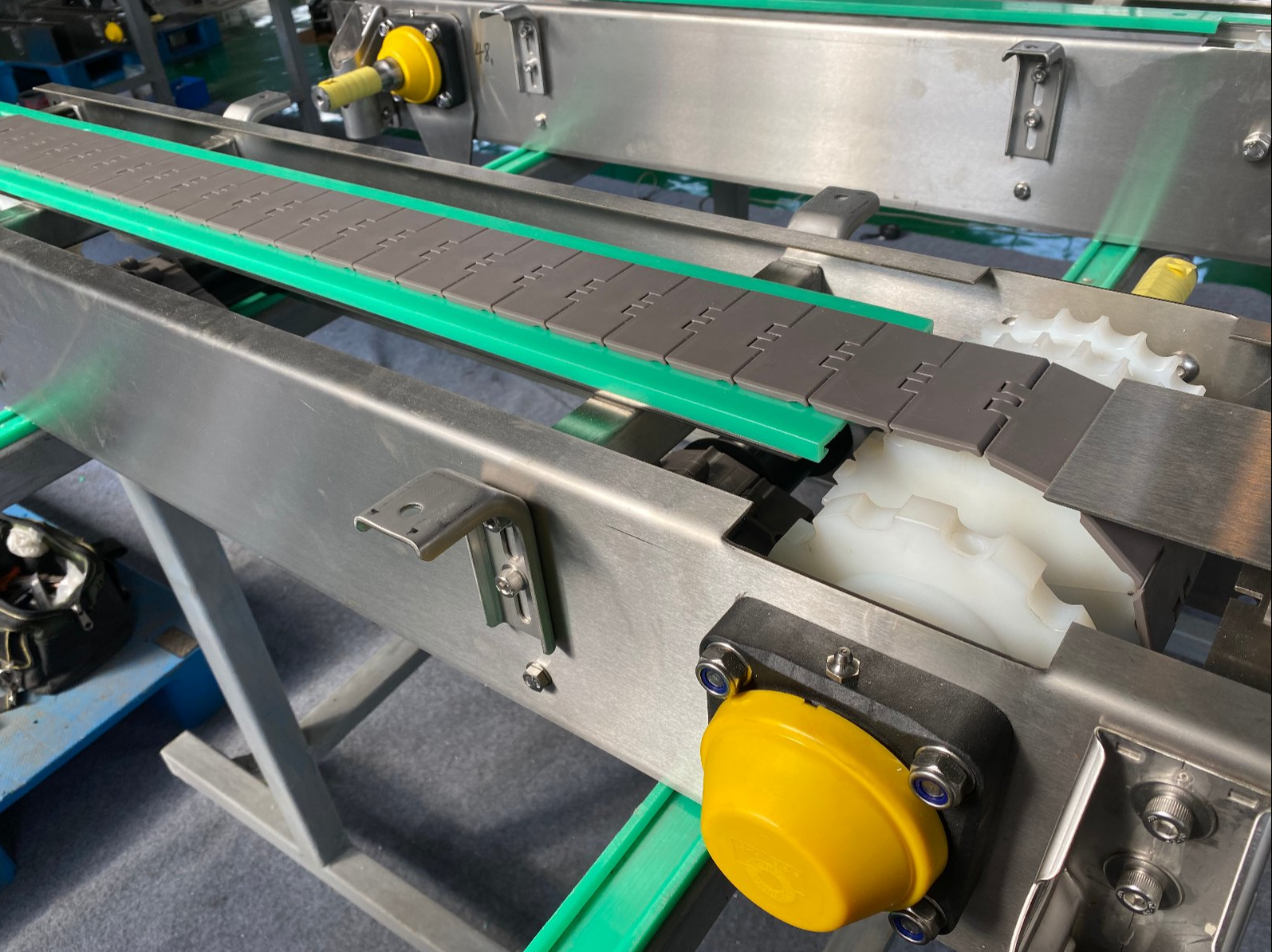 Chain Conveyor Types Overview Chain conveyor types including chain plate and drag chain