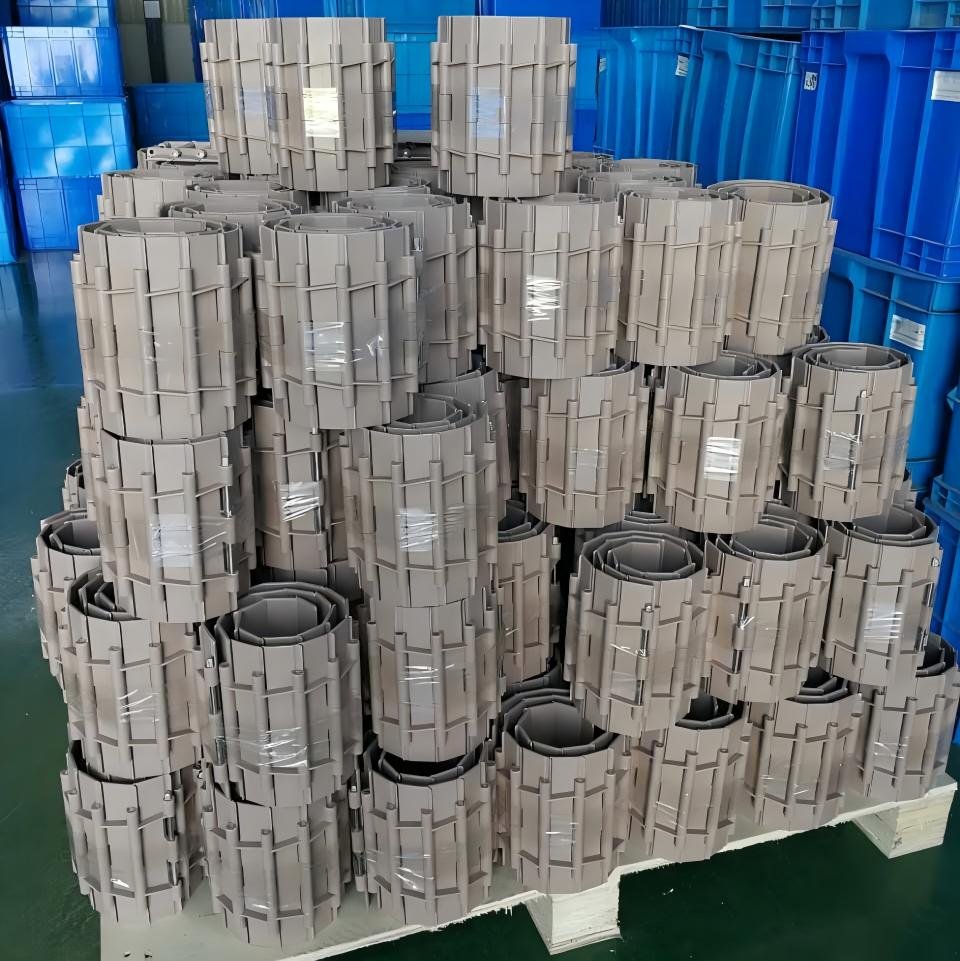 Molytech Plastic Top Chain -- pharmaceutical line installation
